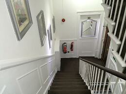 London Continental Hotel