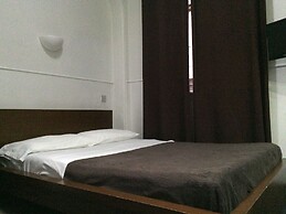 London Continental Hotel