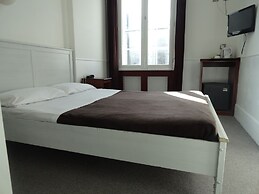 London Continental Hotel