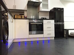 London Continental Hotel