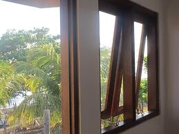 Amed Sari Beach Guesthouse