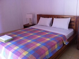 Amed Sari Beach Guesthouse