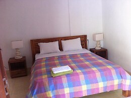 Amed Sari Beach Guesthouse