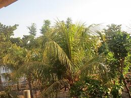 Amed Sari Beach Guesthouse