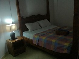 Amed Sari Beach Guesthouse