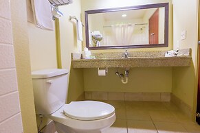 Evansville Inn & Suites By OYO