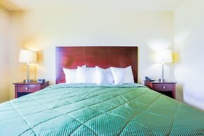 Evansville Inn & Suites By OYO