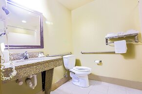 Evansville Inn & Suites By OYO