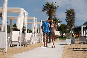 Savoy Beach Hotel & Thermal Spa