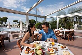 Savoy Beach Hotel & Thermal Spa