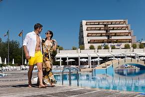 Savoy Beach Hotel & Thermal Spa