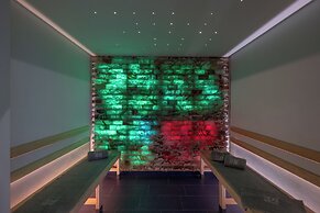 Savoy Beach Hotel & Thermal Spa