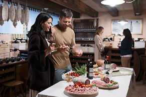 Savoy Beach Hotel & Thermal Spa