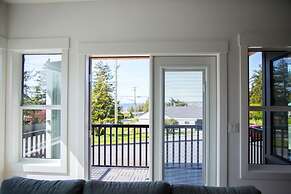 Pacific Point Market & Suites