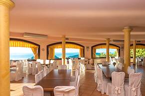 Pietre Rosse Residence Club Palinuro