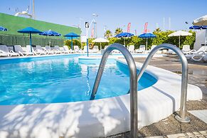 Apartamentos Puerto Colon Club