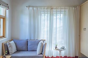 Arro Khampa by Zinc Journey Lijiang