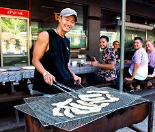 Bunk Guest House - Hostel