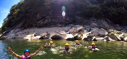 Bunk Guest House - Hostel