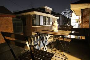 Bunk Guest House - Hostel