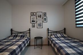 Bunk Guest House - Hostel