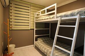 Bunk Guest House - Hostel