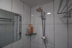 Bunk Guest House - Hostel