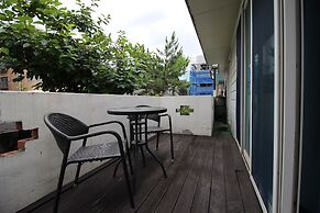 Bunk Guest House - Hostel