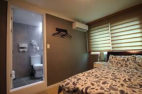 Bunk Guest House - Hostel