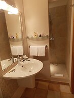 Au Relais Provencal