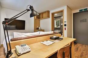 Jongno Makers X Pretty Hotel