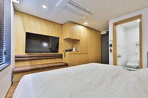 Jongno Makers X Pretty Hotel