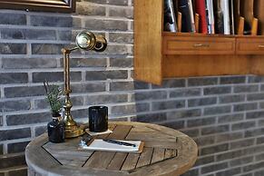 Jongno Makers X Pretty Hotel