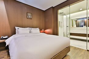 Jongno Makers X Pretty Hotel