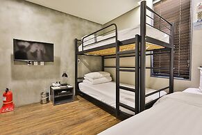 Jongno Makers X Pretty Hotel