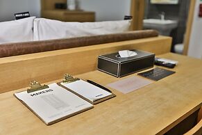 Jongno Makers X Pretty Hotel