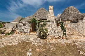 Trulli di Monte Reale