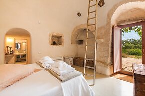 Trulli di Monte Reale