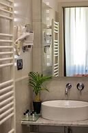 Cinque Terre Gateway