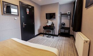 Sinclair's Bar, Lounge & Rooms