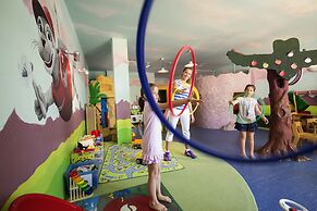 ROBINSON CALA SERENA