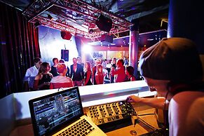 ROBINSON CALA SERENA