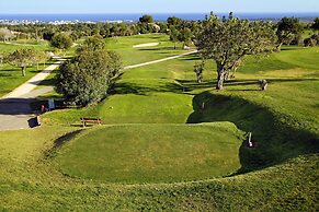 ROBINSON CALA SERENA