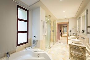 ROBINSON CALA SERENA