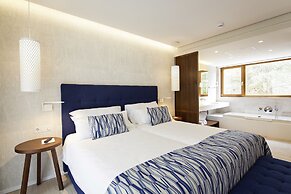 ROBINSON CALA SERENA