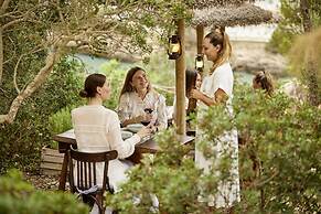 ROBINSON CALA SERENA