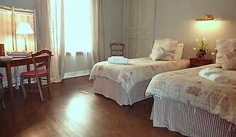 Le Logis Bed and Breakfast