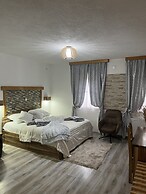 Rustic Inn River 2