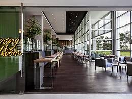 Pullman Miri Waterfront