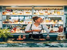 Pullman Miri Waterfront